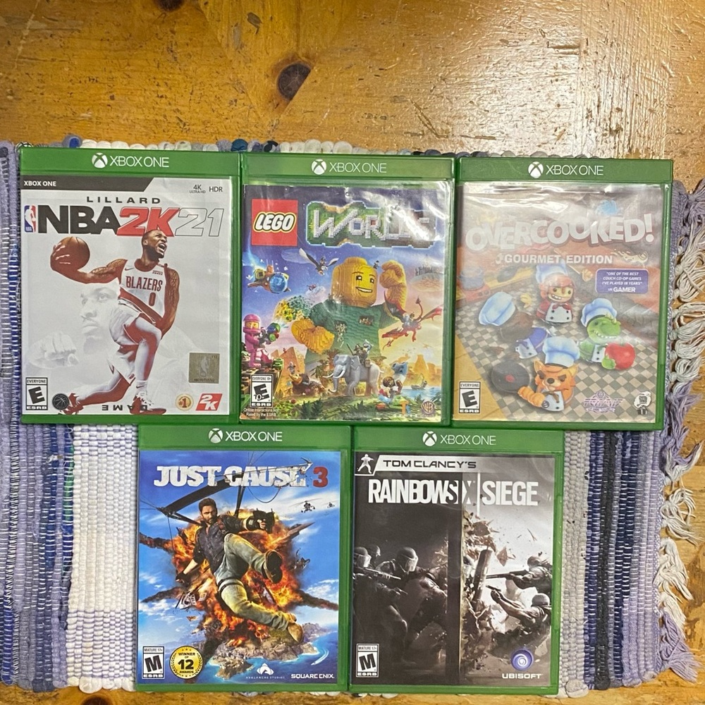 FIVE XBOX ONE GAMES